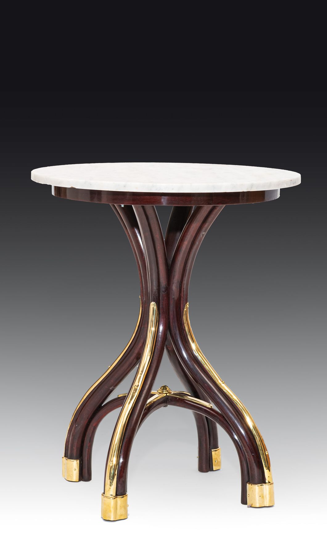 Table for the cafe museum