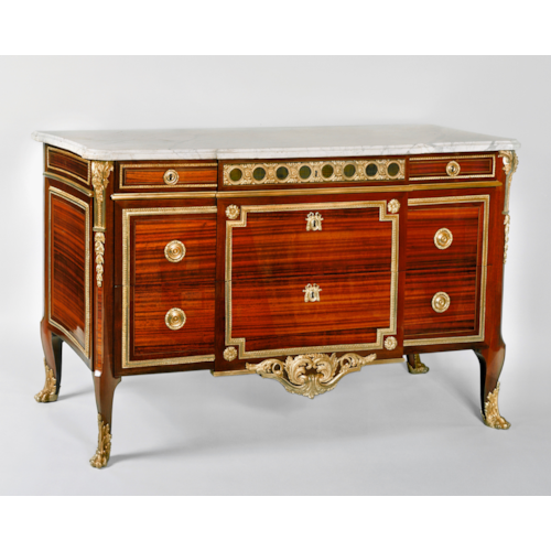 Exceptional chest of drawers in satin wood and amaranth decorated with chased and gilt bronzes