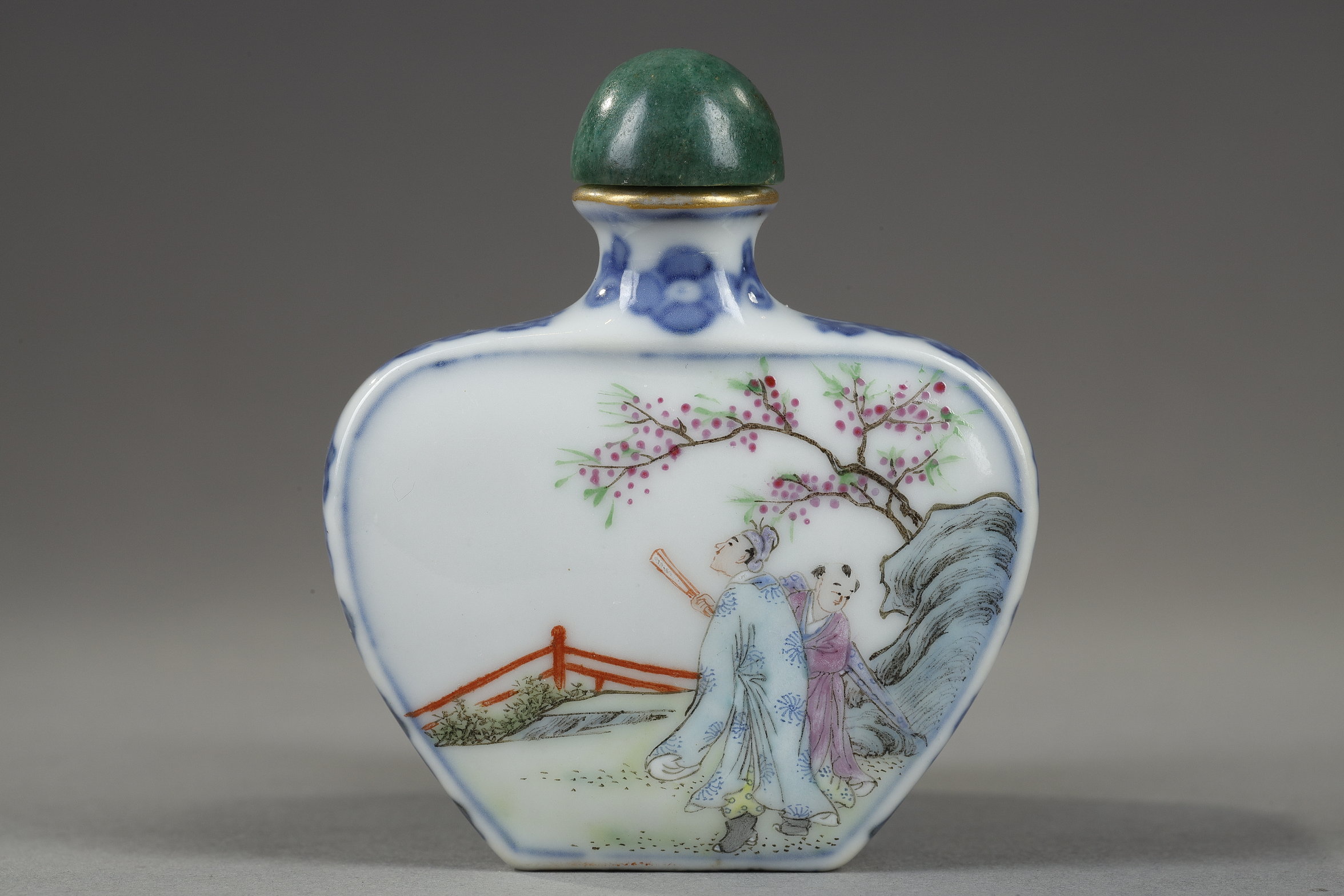 Snuff bottle porcelain ecusson shape decorated with characters in ...